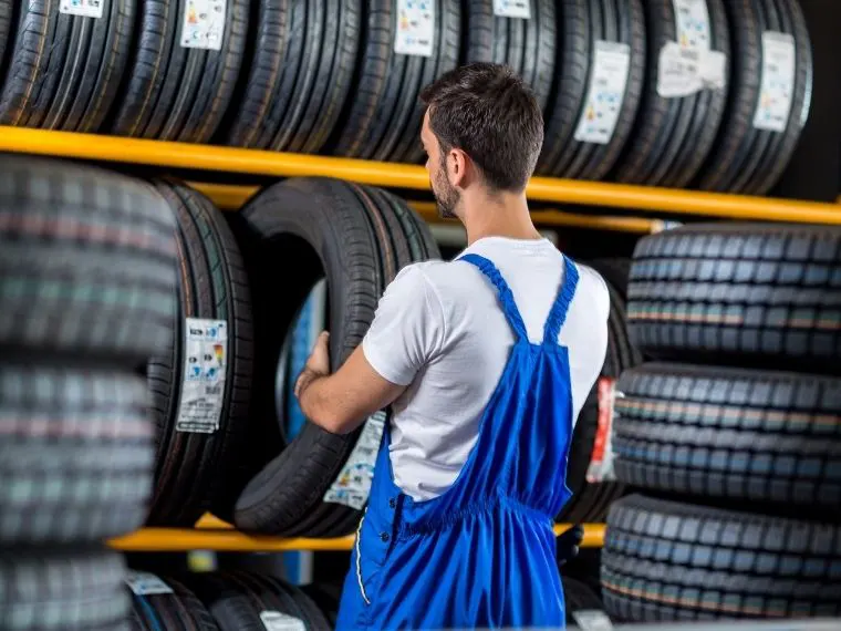 Yıldızeli Oto Lastikçi